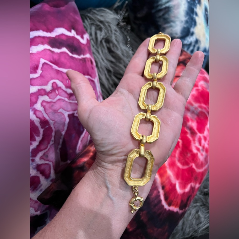 Rosa Flores Vintage Chain Link Brushed Gold Metal Bracelet XL - Picture 4 of 7